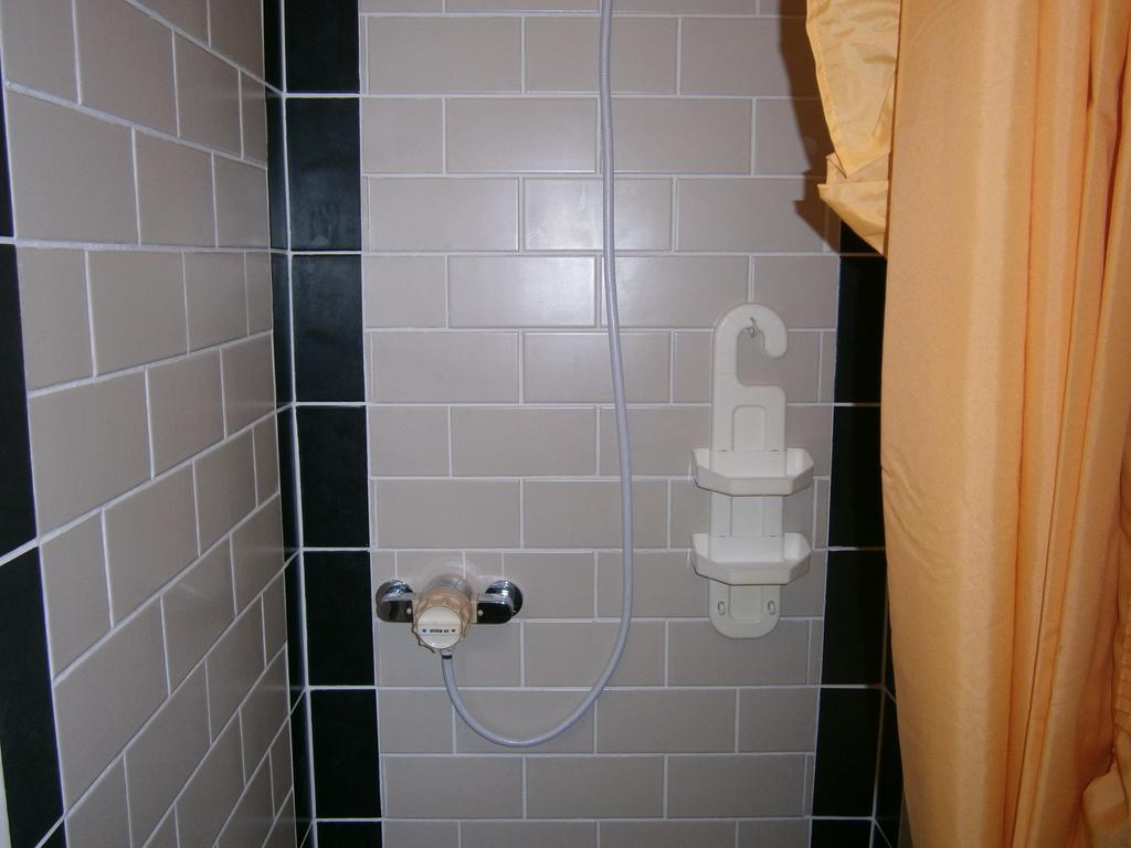 بلاكبول Guesthouse The Royale Hotel المظهر الخارجي الصورة
